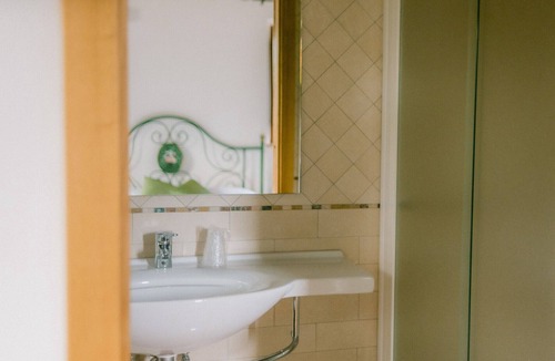 Matelica Other | Tenuta delle Rose - Isabelle Rose room