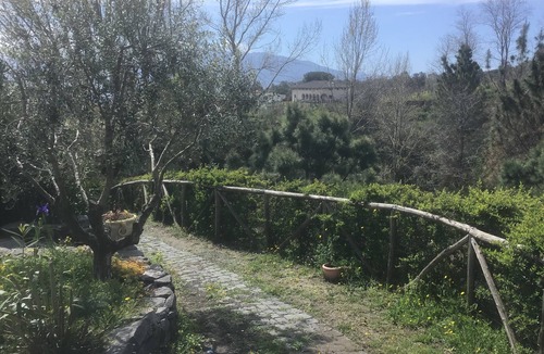 Terzigno House | Tenuta Terradifuoco has a restaurant, bar, a shared lounge