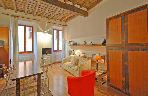 Rione VI Parione Apartment | Terrace Governo Vecchio