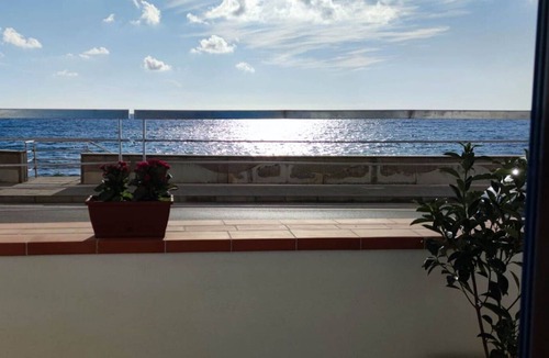Santa Maria di Castellabate House | The House is located directly beside the sea and beach; it has a private big pat