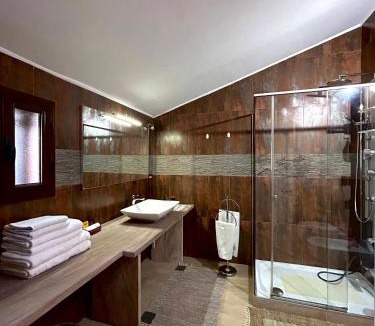 Marano di Napoli Apartment | THE ATTIC - Terrazza Panoramica & Parcheggio Gratuito