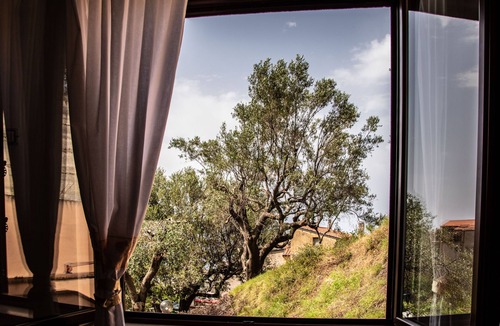 Marina Lido House | The Ax, among the olive trees but a few steps from the sea