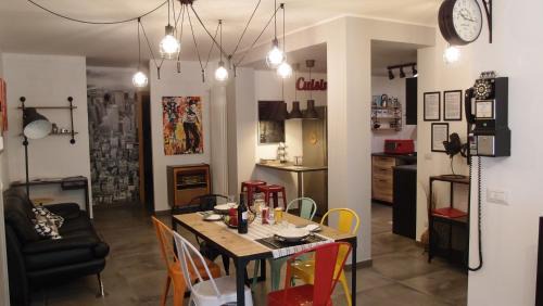 Valenzano Apartment | The black dog house