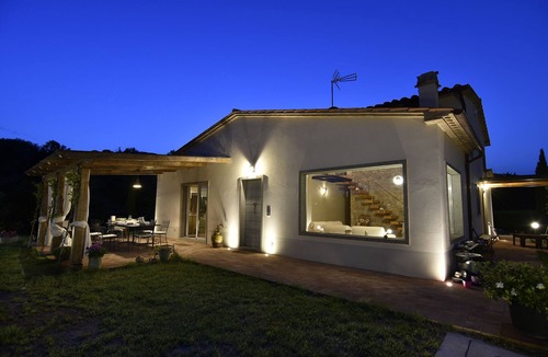 Castell'Azzara House | The Dimora Toscana private spa exclusive wellness area with panoramic views.