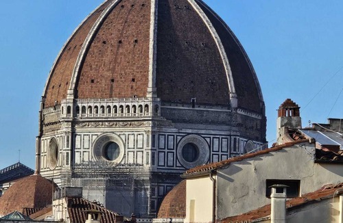 Santa Croce Apartment | The dome in the face