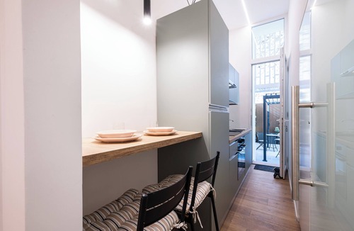 Rione Sanita House | The Echo of the Center Room Spaccanapoli [Charm in the heart of Naples]