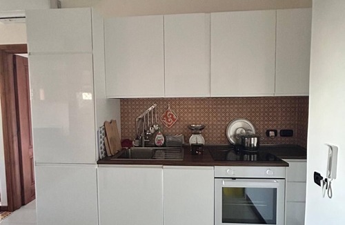 Salerno Apartment | The gerbera apartment 2 km from the center in Salerno