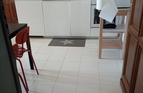 Salerno Apartment | The gerbera apartment 2 km from the center in Salerno