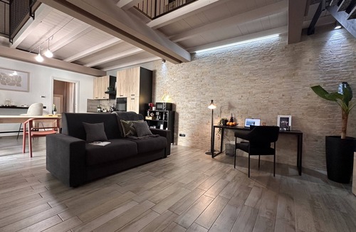 Sesto Calende Apartment | The Hangar Loft - in the city centre with parking