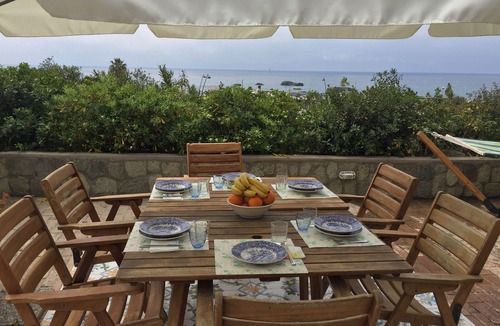 Forio House | The house in the cave