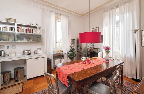 Porta Romana Apartment | The House of wisteria