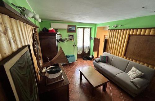 Busalla Apartment | The House on the Lake
