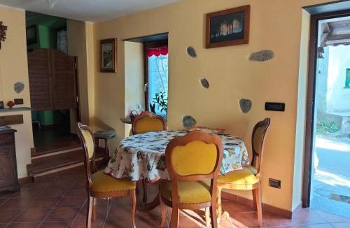 Busalla Apartment | The House on the Lake