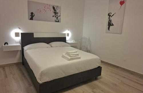 Tuscania Apartment | The Little White House