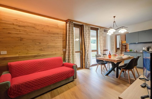 Bardonecchia Apartment | The Lovely Nest with Terrace, Bardonecchia, Italy