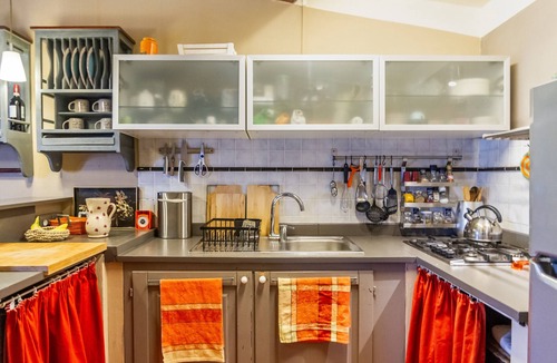 Ravi House | The Nest, Hamlet in Tuscany – Mountain View, Private Terrace & Wi-Fi