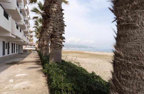 Marina di Strongoli Apartment | The Sea Under the House