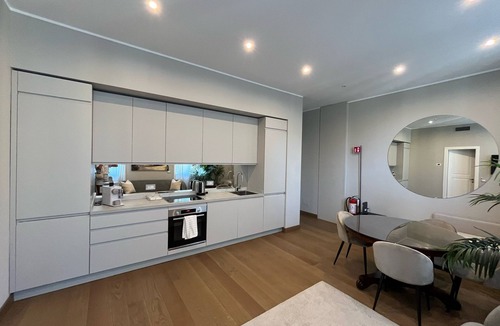 Tricolore Apartment | The Wisteria - Urban Oasis