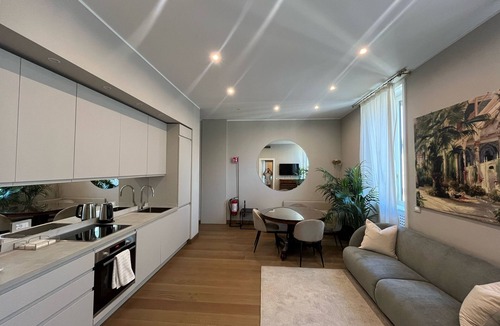 Tricolore Apartment | The Wisteria - Urban Oasis