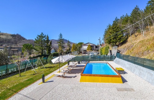 Apecchio House | This cozy cottage is the ideal place for a relaxing vacation.