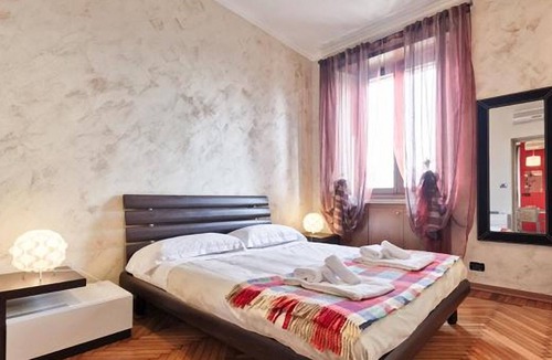 Cenisia Apartment | Three-room apartment x6 with PRIVATE PARKING & Balcony!