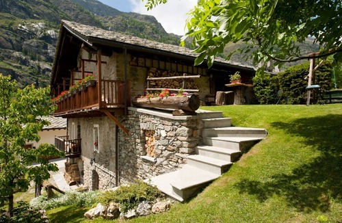 Chez Carral Cabin | THREE-ROOM BAITA with fireplace, terrace, garden 90mt from trails/ski slopes