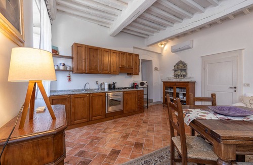 Cortona Old Town Apartment | Tina's House