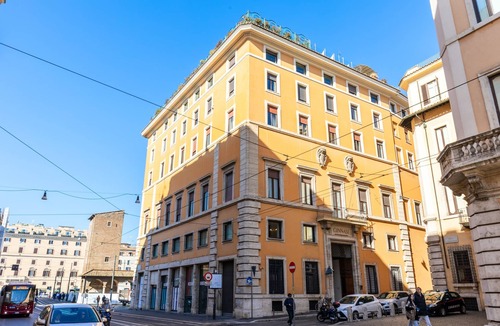 Navona Apartment | Torre Argentina Art Apartment - For 2 people
