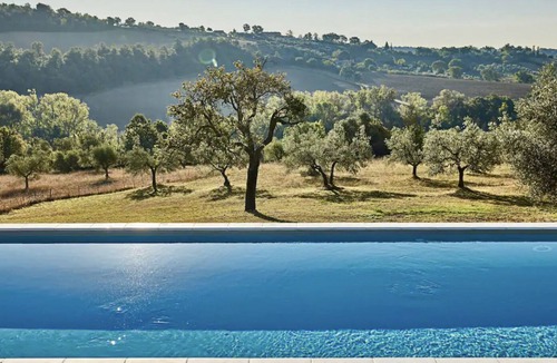 Montoro Villa | Torre DÉstate Designvilla Tuscany with large Infinity Pool