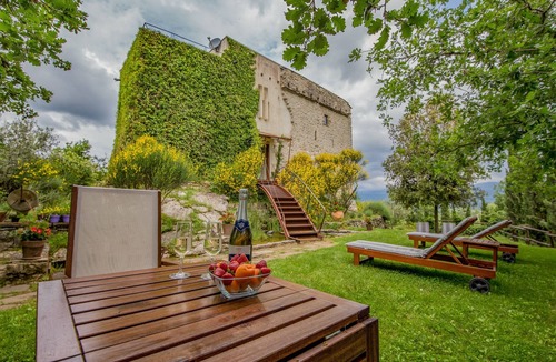 Poppi House | Torre di Riosecco, Italy