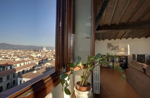Santa Croce Apartment | Torre Donati luxury apartment in Florence by Mmega