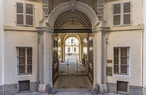 Roman Quarter Apartment | TOURinTURIN appartamento in Torino centro