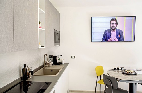 Roccavivara House | Tourist Accommodation Rainbow "Deluxe Apartment"