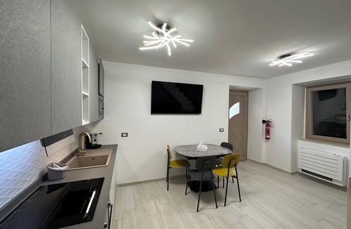 Roccavivara House | Tourist Accommodation Rainbow "Deluxe Apartment"