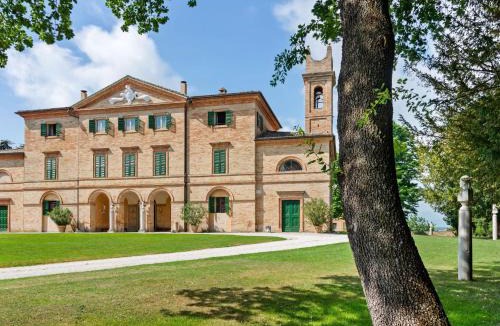 Centofinestre Villa | Traditional Villa in Filottrano with Swimming Pool