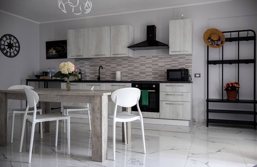 Govone Apartment | TRAMONTO, Roero Sunset