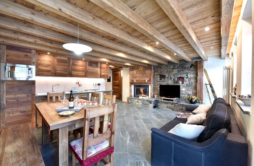 Valtournenche Apartment | TRANQUILLO E ROMANTICO