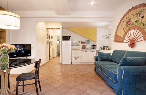 Trastevere Apartment | TrastevereHome - Secret Balcony in the Heart of Rome Trastevere