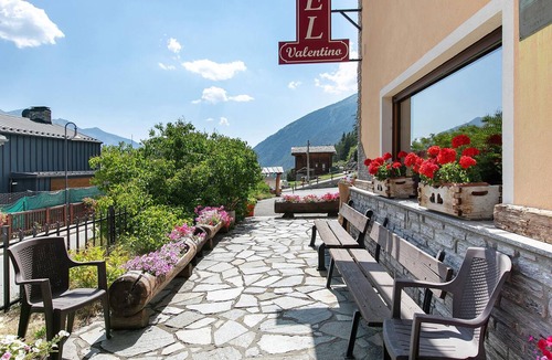 Bionaz Apartment | 'Triple Room 3' with Shared Terrace in Bionaz