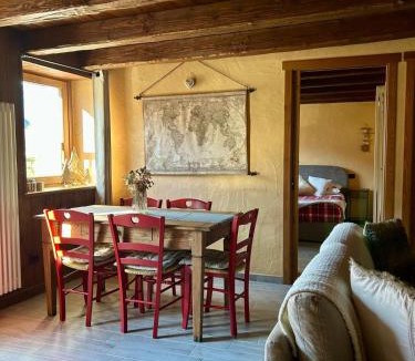 La Salle Apartment | Tsi nos La Salle appartamento con giardino e balcone