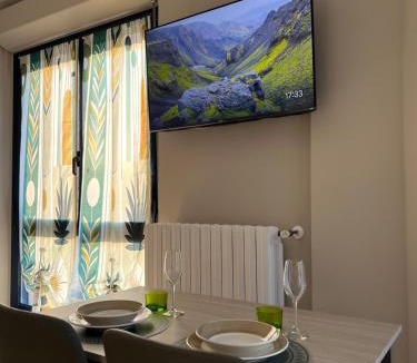 Cenisia Apartment | Turin Bicerin Green