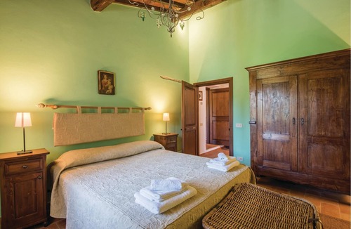 Santarello House | Tuscan farm house with atmosphere