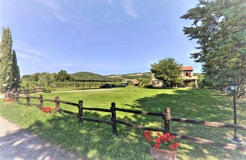 Pomarance Apartment | Tuscany farmhouse | Apartment with garden & swimming pool | Volterra