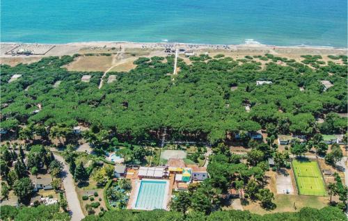 Baia Domizia House | Two-Bedroom Holiday Home In Baia Domizia Saurunca
