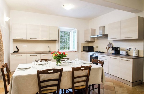 Chiusi Villa | TWO PRIVATE VILLAS WITH 2 HEATED SWIMMING POOLS IN LUSH PRIVATE ESTATE SLEEPS 12