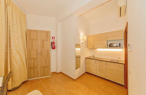 Universita Apartment | Two-room apartment 4pax - InternoUno - Via Campaldino