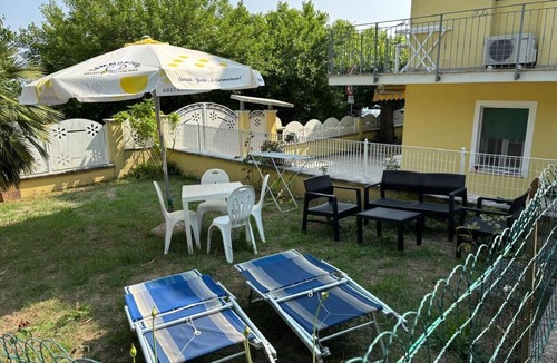 Villaggio Taunus Apartment | Two-room apartment Leonello with garden and a/c