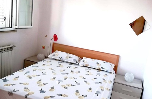 Defensola Villa | Two-room apartment sleeps 4. Ground floor