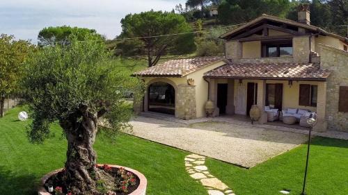 Gaglietole Villa | Umbria Genius Loci Farmhouse