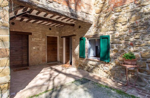 Castiglione del Lago Apartment | Umbria holiday home